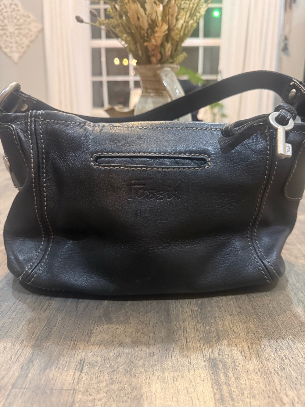 FOSSIL Y2K Era Leather Shoulder Bag! Large Zippers Key Hanging Stitching 12x7 - Picture 4 of 8